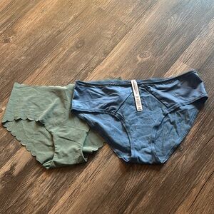 Victoria secret panties size s